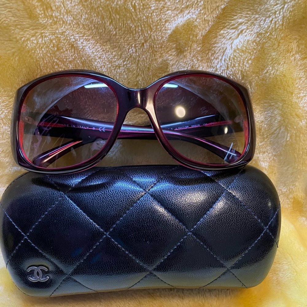 Authentic Chanel sunglass